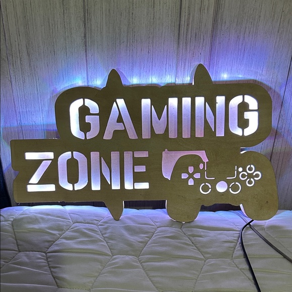 Gaming Zone LED Sign - Picture 8 of 8